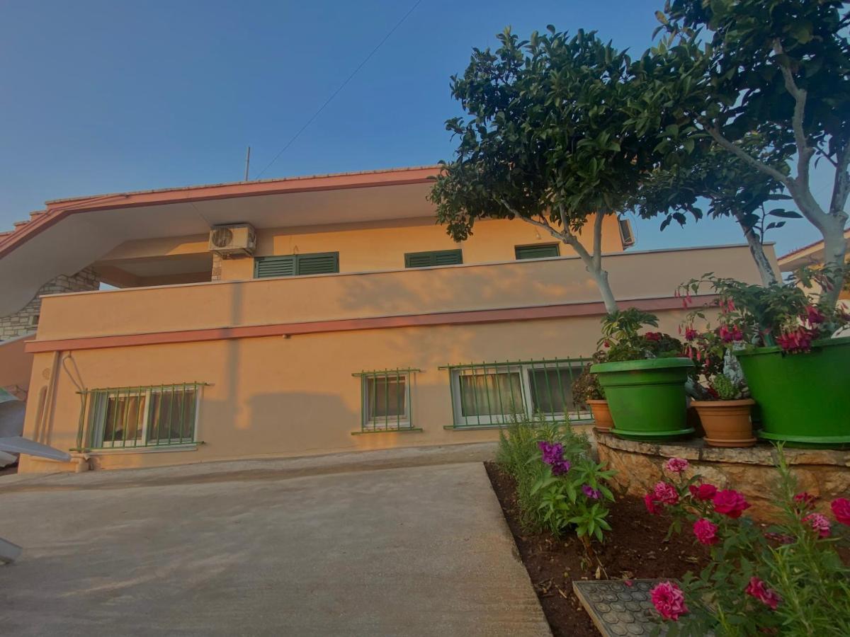 Apartments Vela קסאמיל מראה חיצוני תמונה