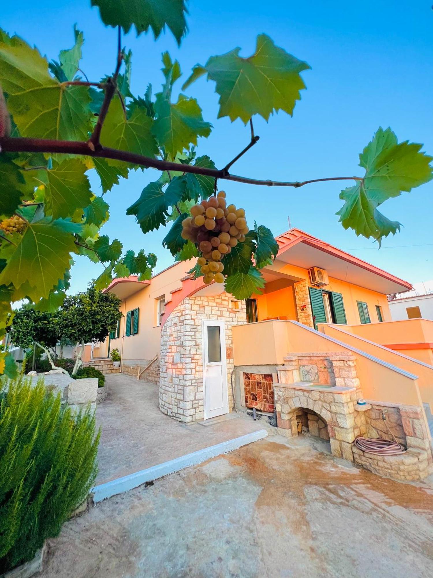 Apartments Vela קסאמיל מראה חיצוני תמונה
