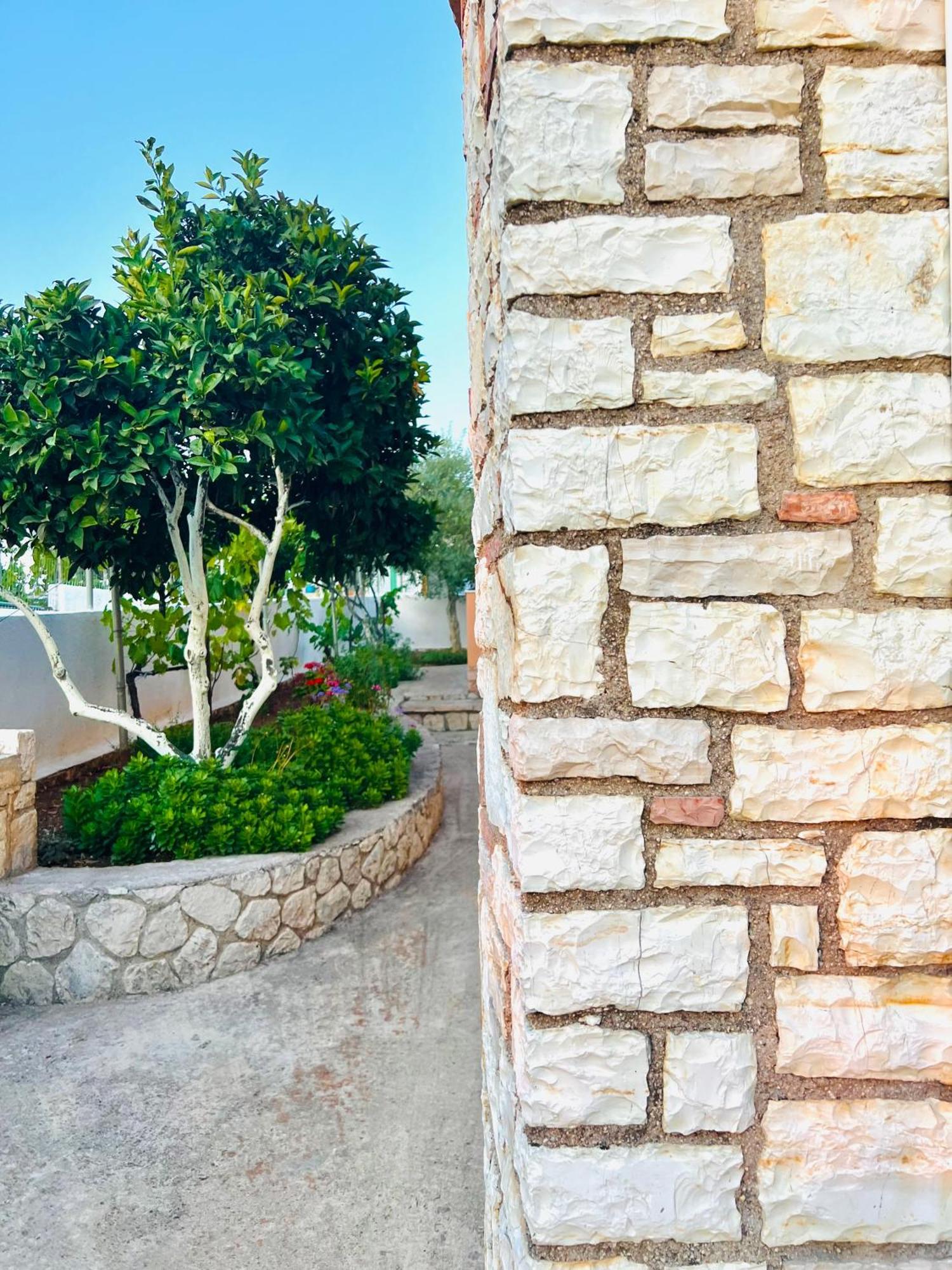 Apartments Vela קסאמיל מראה חיצוני תמונה