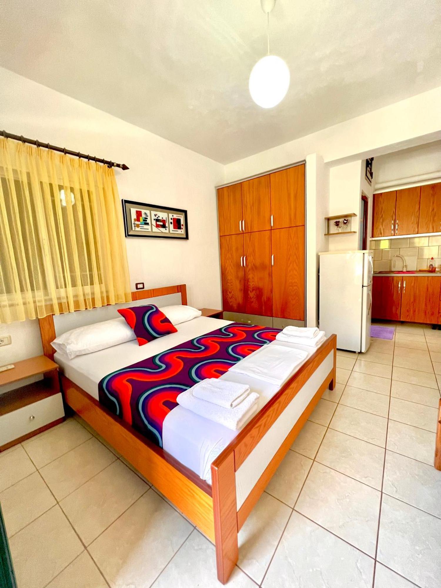 Apartments Vela קסאמיל מראה חיצוני תמונה